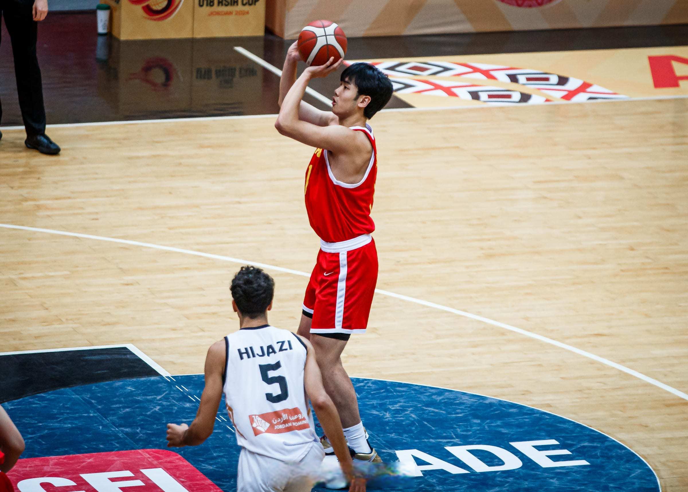 加时末段广东宏远绝杀压哨：亚冠节点到来，球迷炸锅，身体对抗强度拉满 -华体会